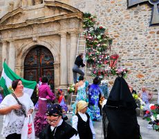fiestas-encina-ofrenda Ofrenda floral a la Virgen de la Encina