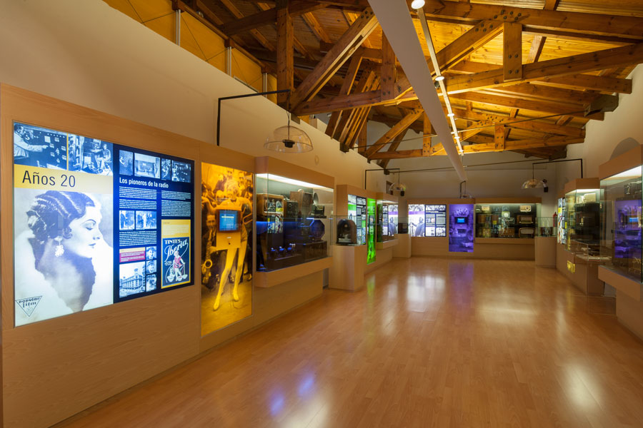 Sala del Museo de la Radio de Luis del Olmo