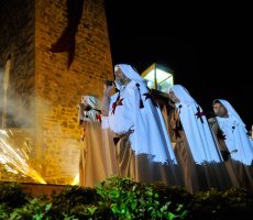 Procesión Noche Templaria con Grial