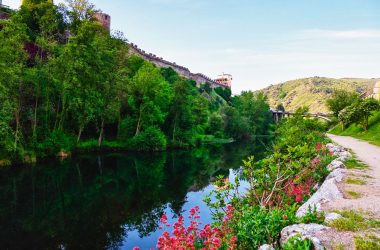 rioSil-castillo Río Sil a su paso por el Castillo de los Templarios