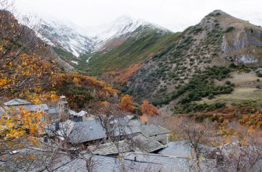 Vista general Peñalba de Santiago y Valle del Silencio